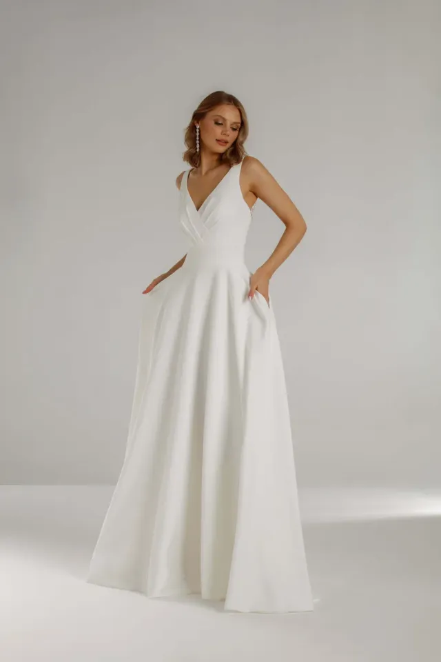 Princesa La Princessa Outstanding brudekjole crepe satin ivory
