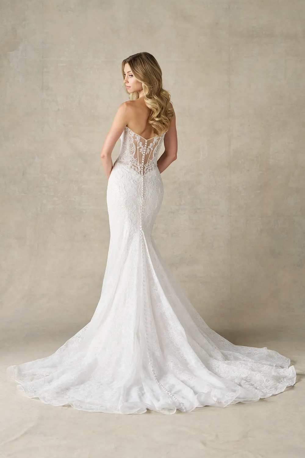 Allure Bridals A1481 brudekjole Sand Ivory Nude stropløs