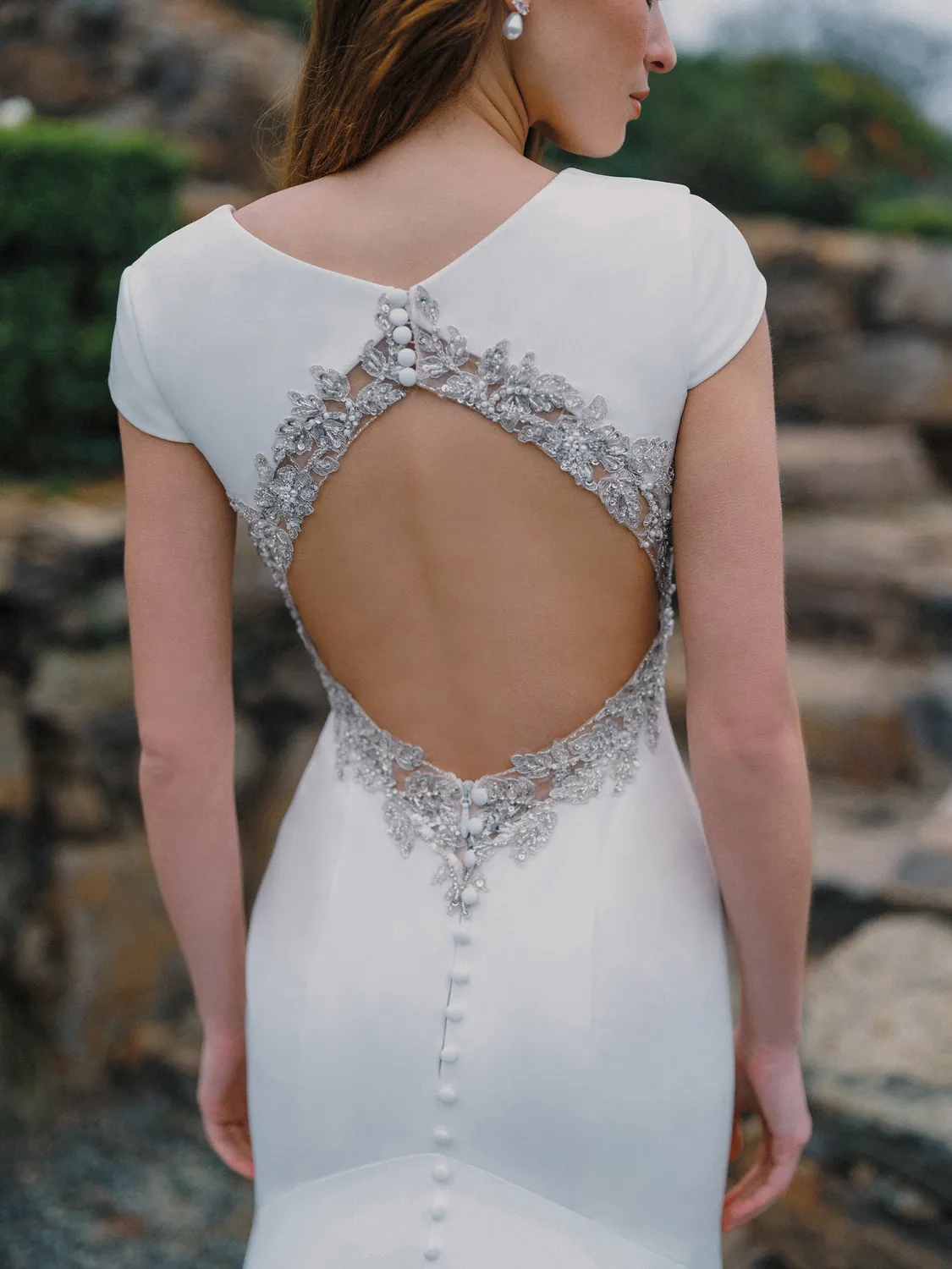 Allure Bridal A1485 brudekjole Ivory/Nude/Silver crepe