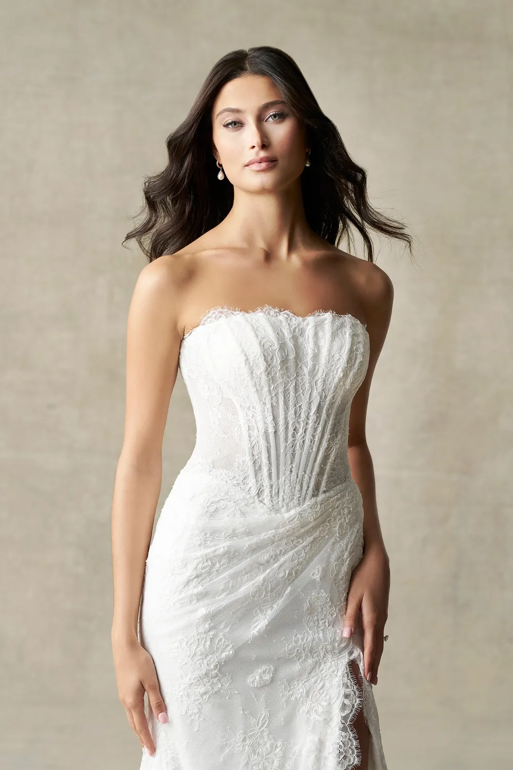 Allure Bridals A1499 brudekjole Ivory blonde