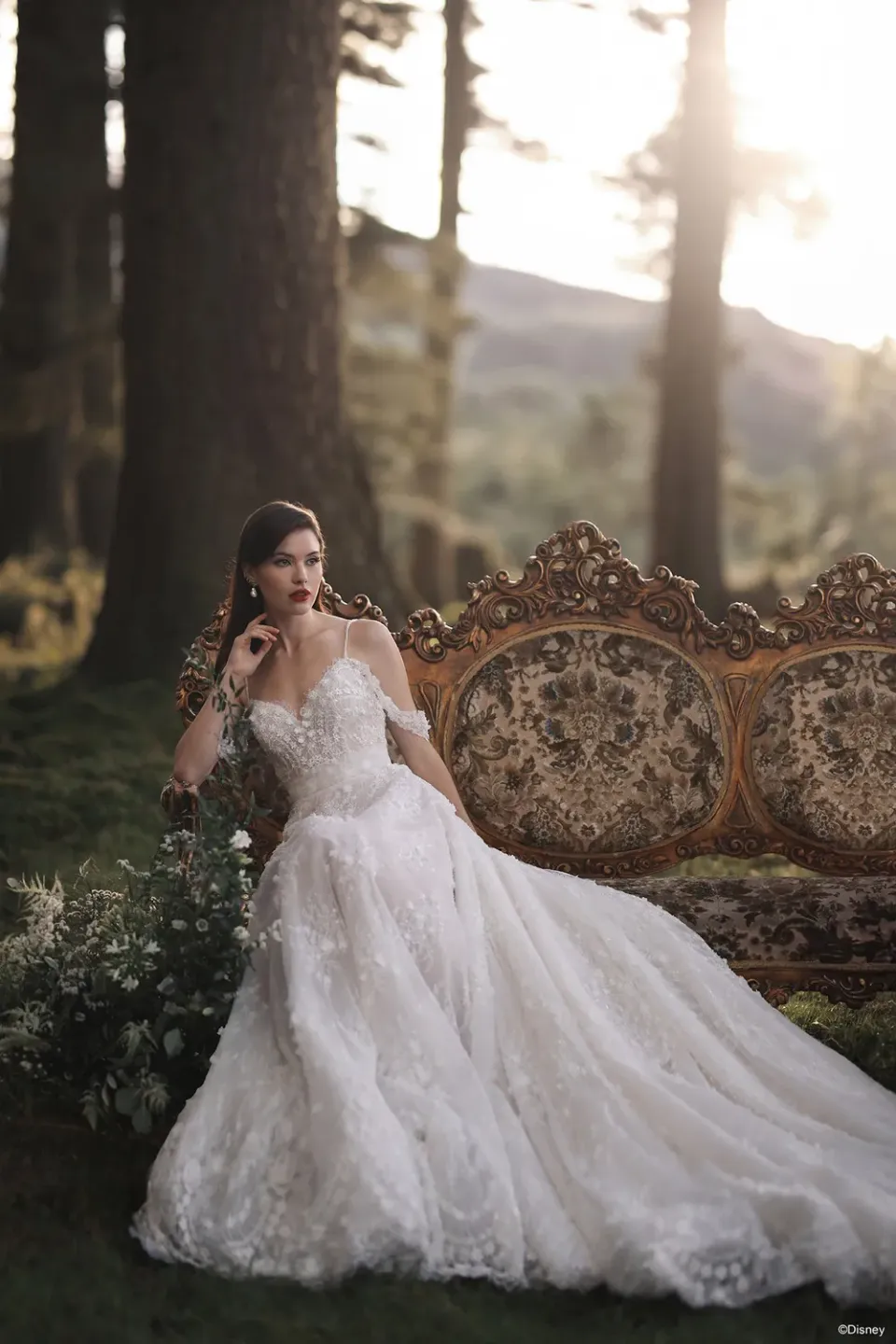 Allure Bridal Disney Platinum DP457 Snehvide brudekjole