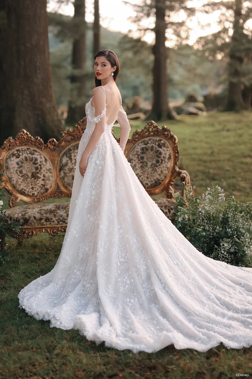 Allure Bridal Disney Platinum DP457 Snehvide brudekjole