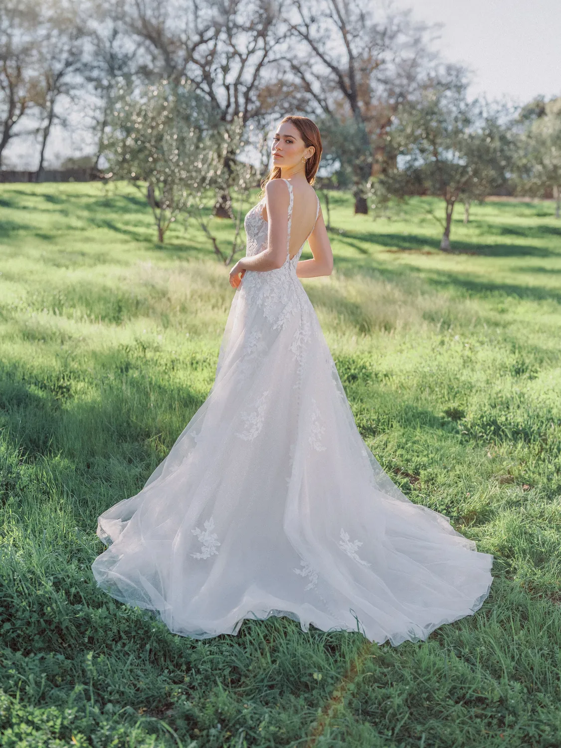 Allure Bridal R3983 brudekjole champagne/ivory A-line blonde