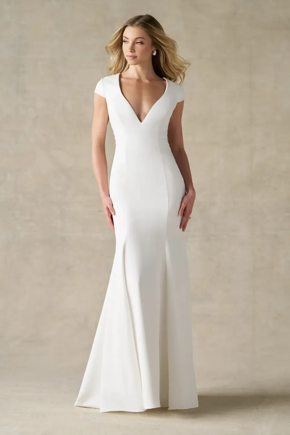Allure Bridal A1485 brudekjole Ivory/Nude/Silver crepe