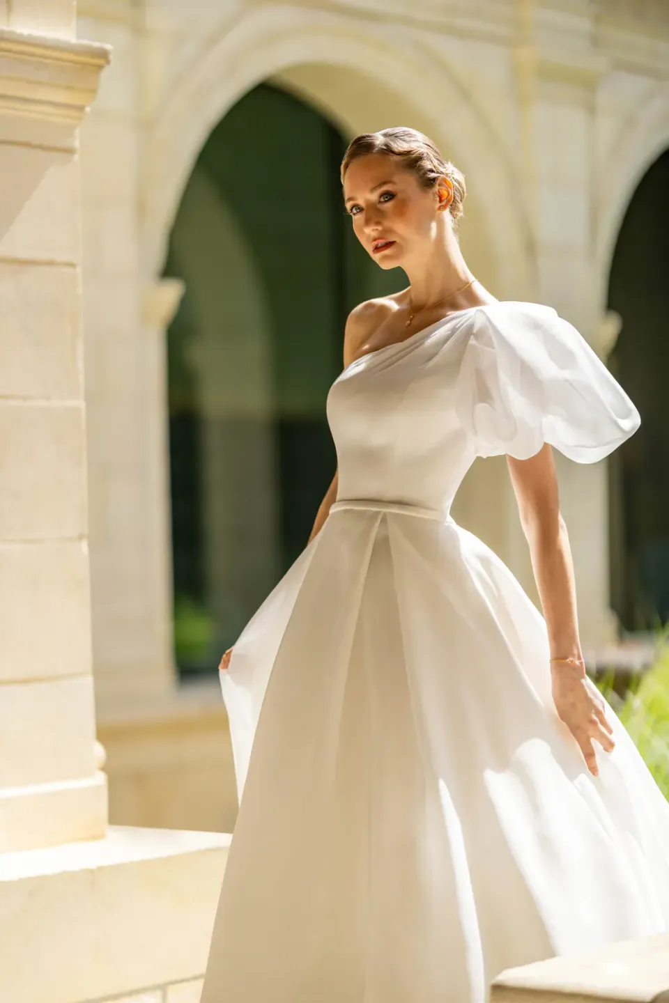 Bella by Eglantine BEL22639 brudekjole til bryllup