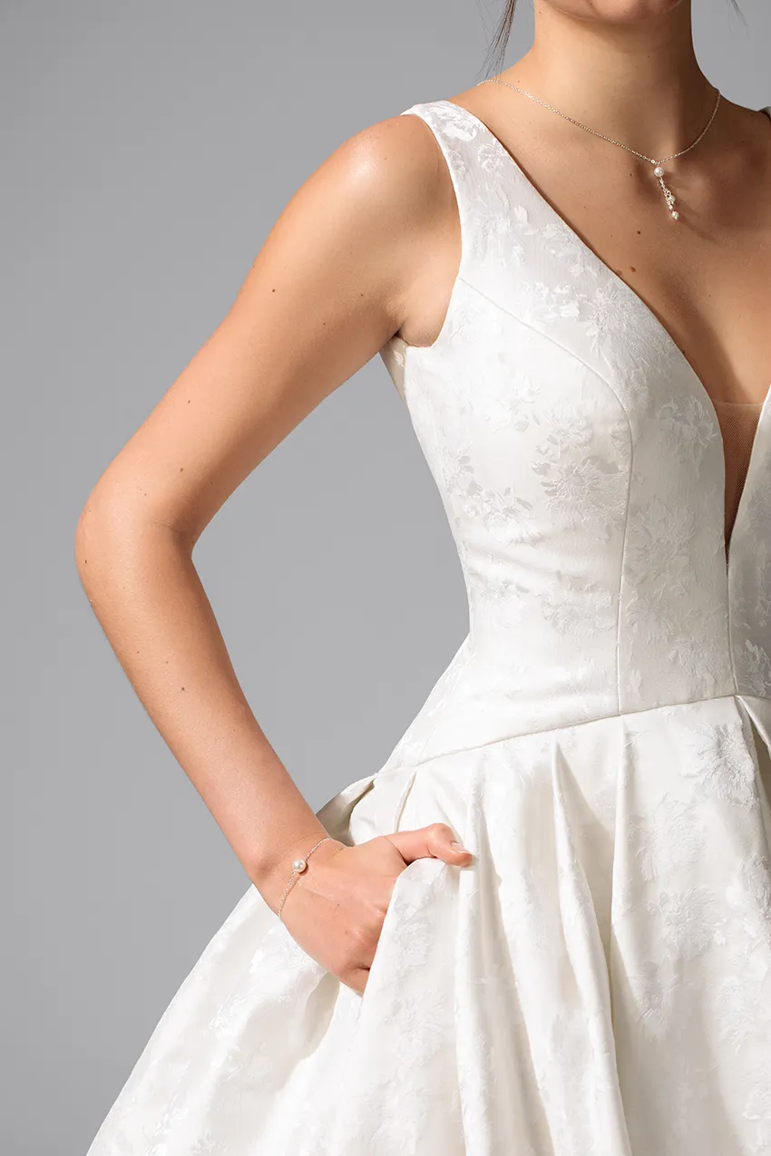 Bella by Eglantine BEL22702 brudekjole prinsessesnit