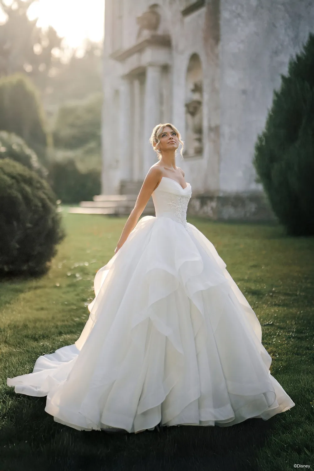Allure Bridal D463 Cinderella brudekjole organza platinum
