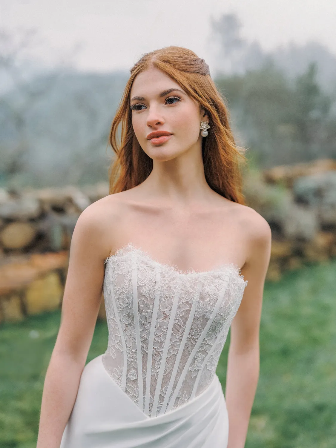 Allure Romance R3976 brudekjole Ivory blonder aftagelige ærmer