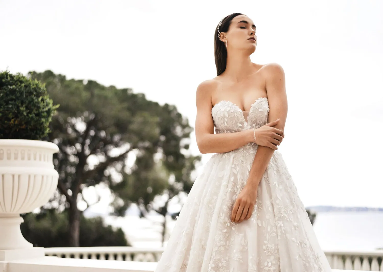 Bella by Eglantine BEL22518 brudekjole klassisk