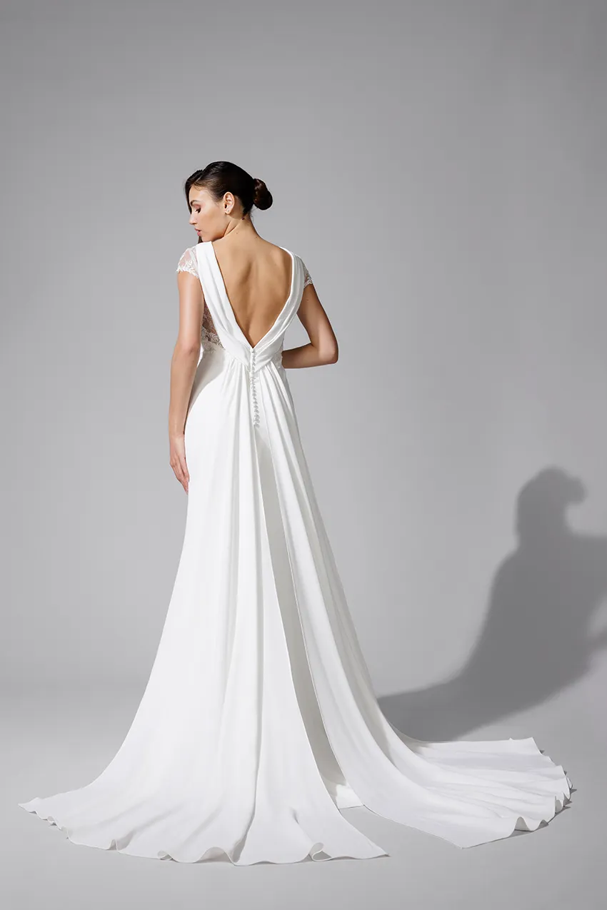 Bella by Eglantine BEL22710 brudekjole minimalistisk