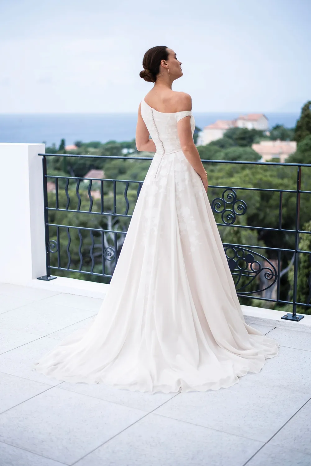 Bella by Eglantine BEL22521 brudekjole