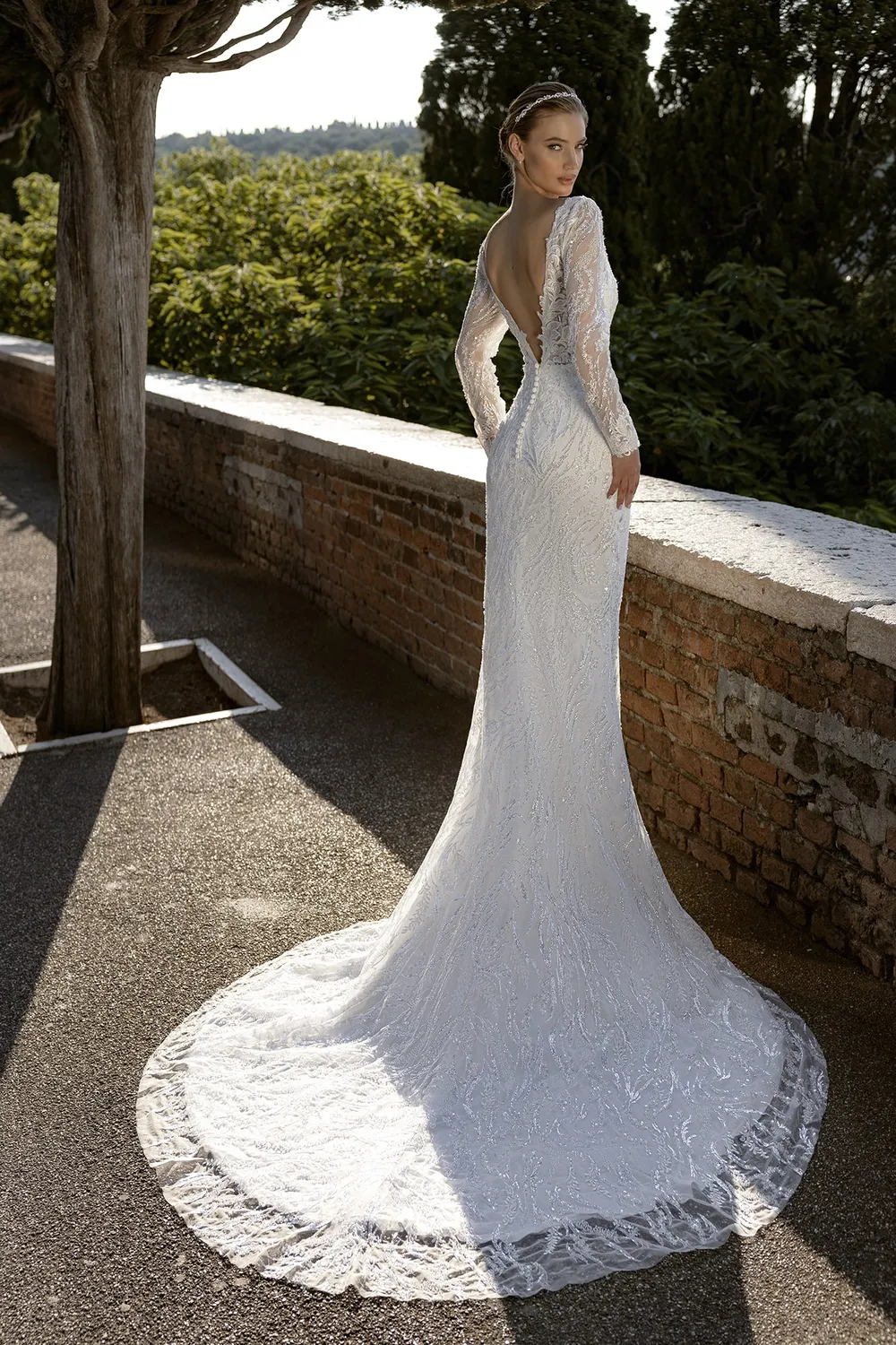 Bella by Eglantine BEL22405 brudekjole