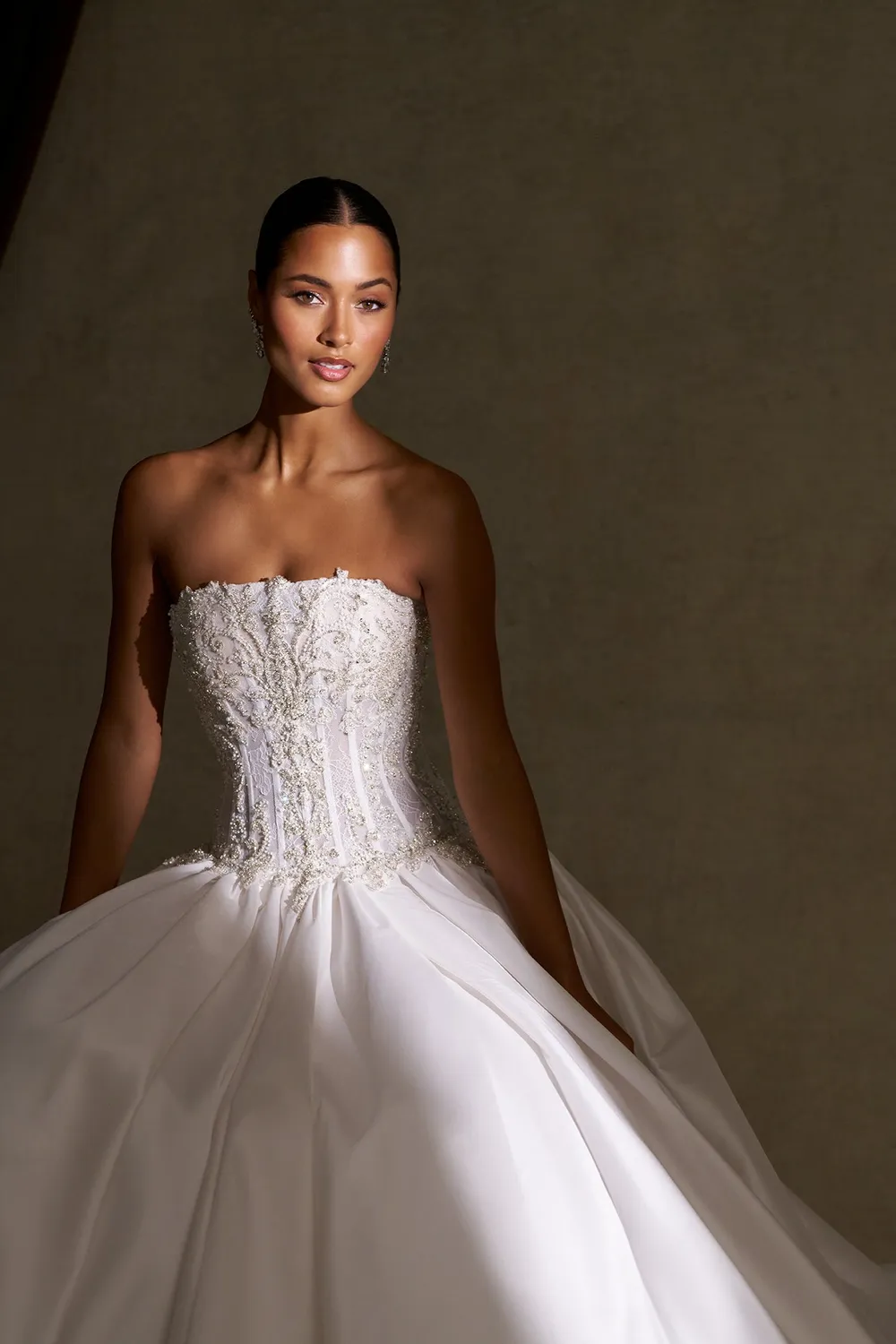 Allure Bridal C840 brudekjole ivory/nude/sølv blonde ballkjole