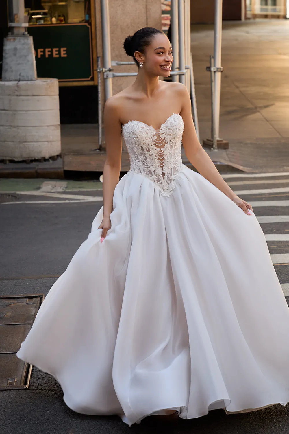 Allure Bridal MJ1272 Claire brudekjole Mocha/Ivory/Champagne/Nude blonde