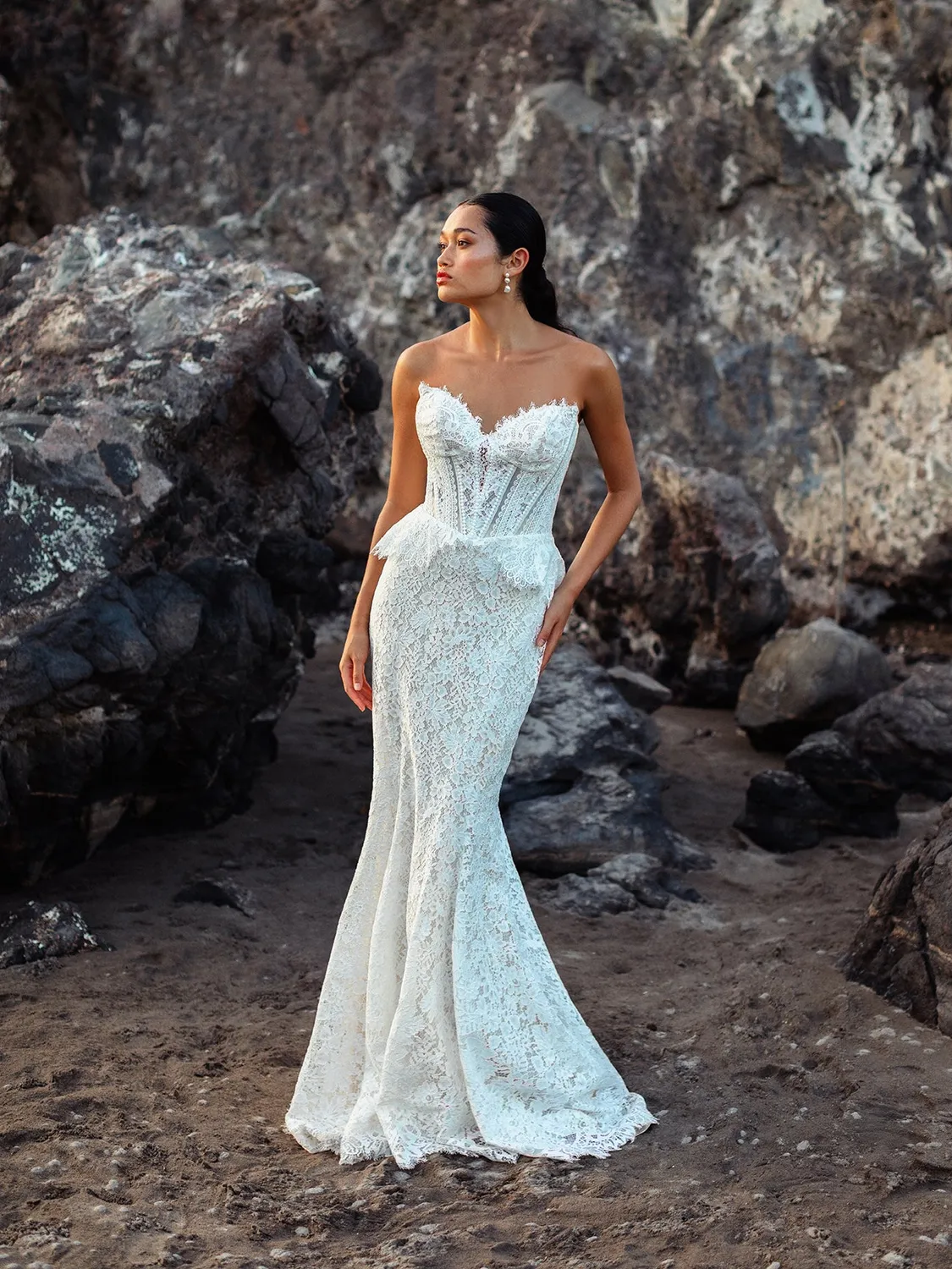 Wilderly Bride F412 Indigo brudekjole blonde fit-flare