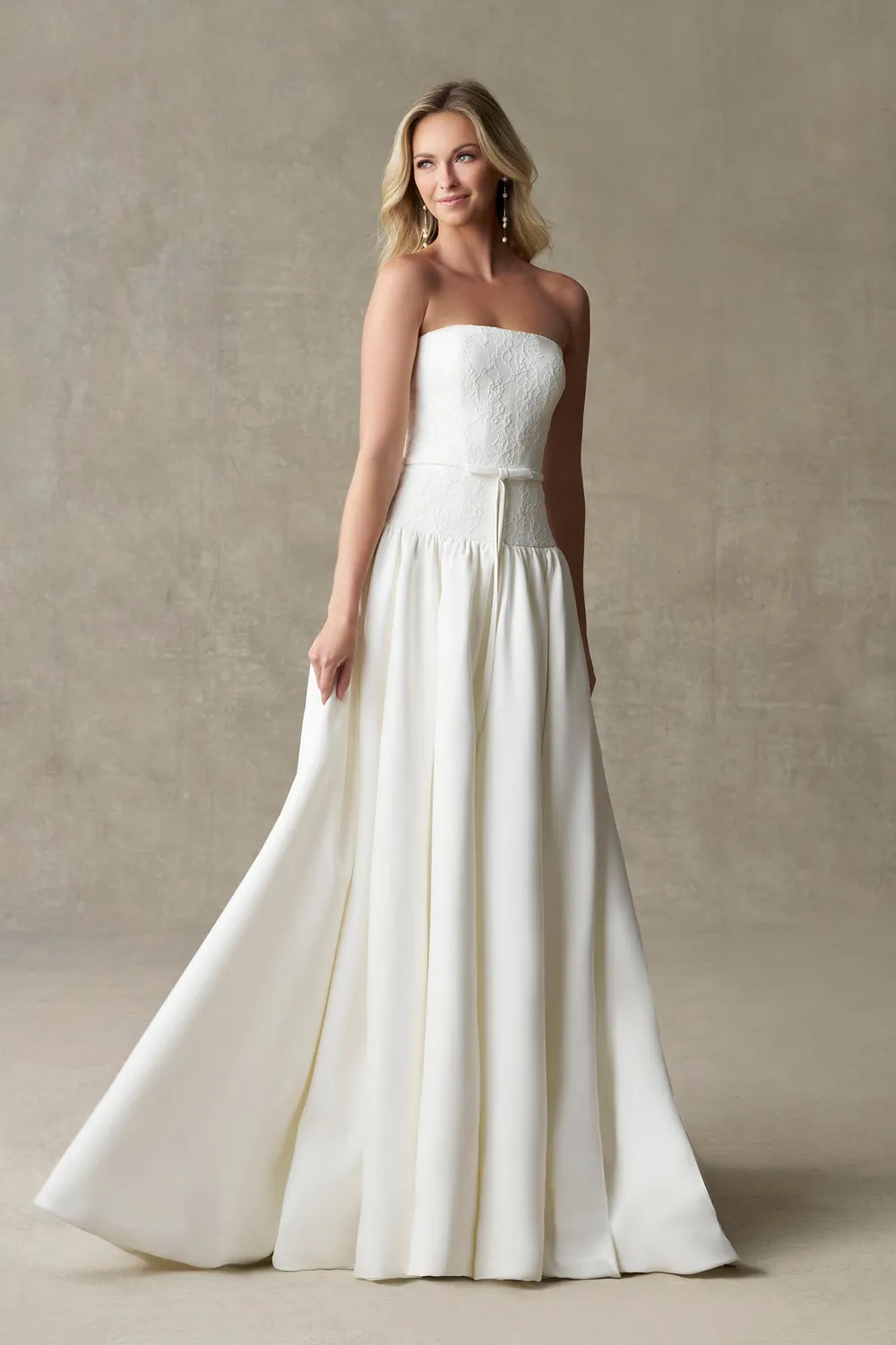 Allure Bridals A1470 brudekjole ivory satin drop waist