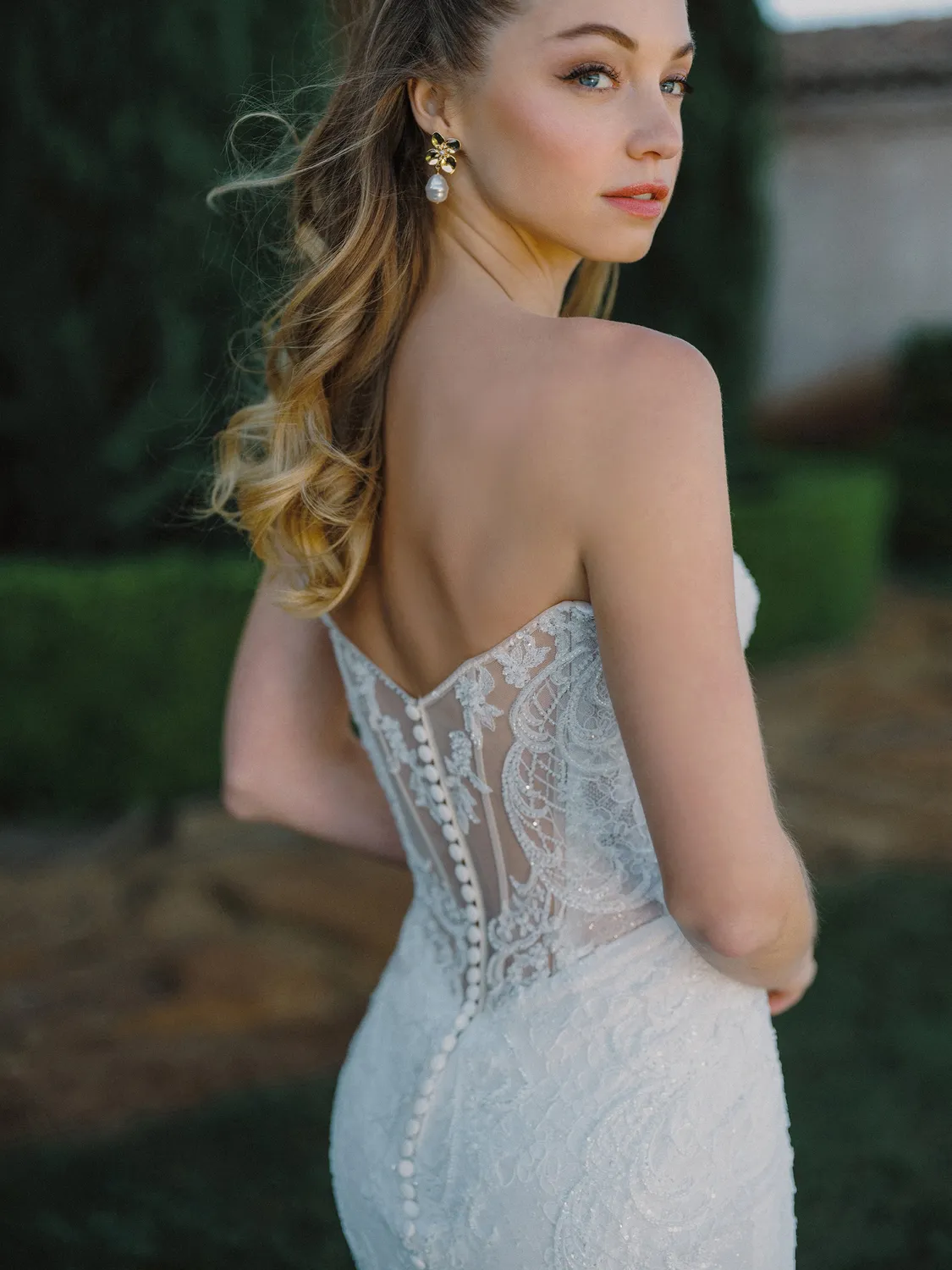 Allure Bridals A1481 brudekjole Sand Ivory Nude stropløs