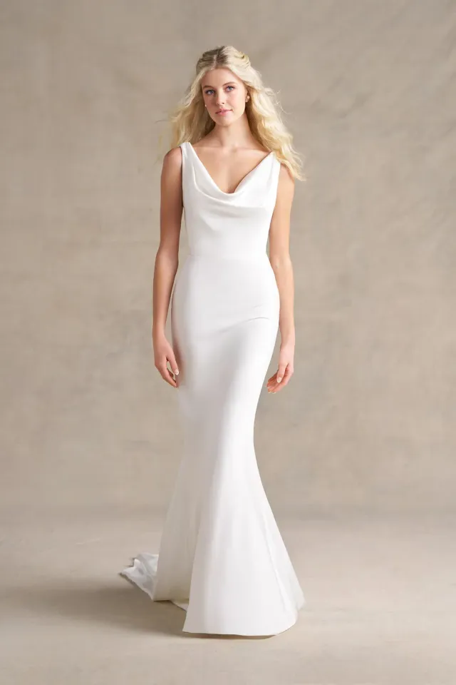 Allure Bridal Allure Romance R3986 brudekjole Ivory satin med cowl-udskæring