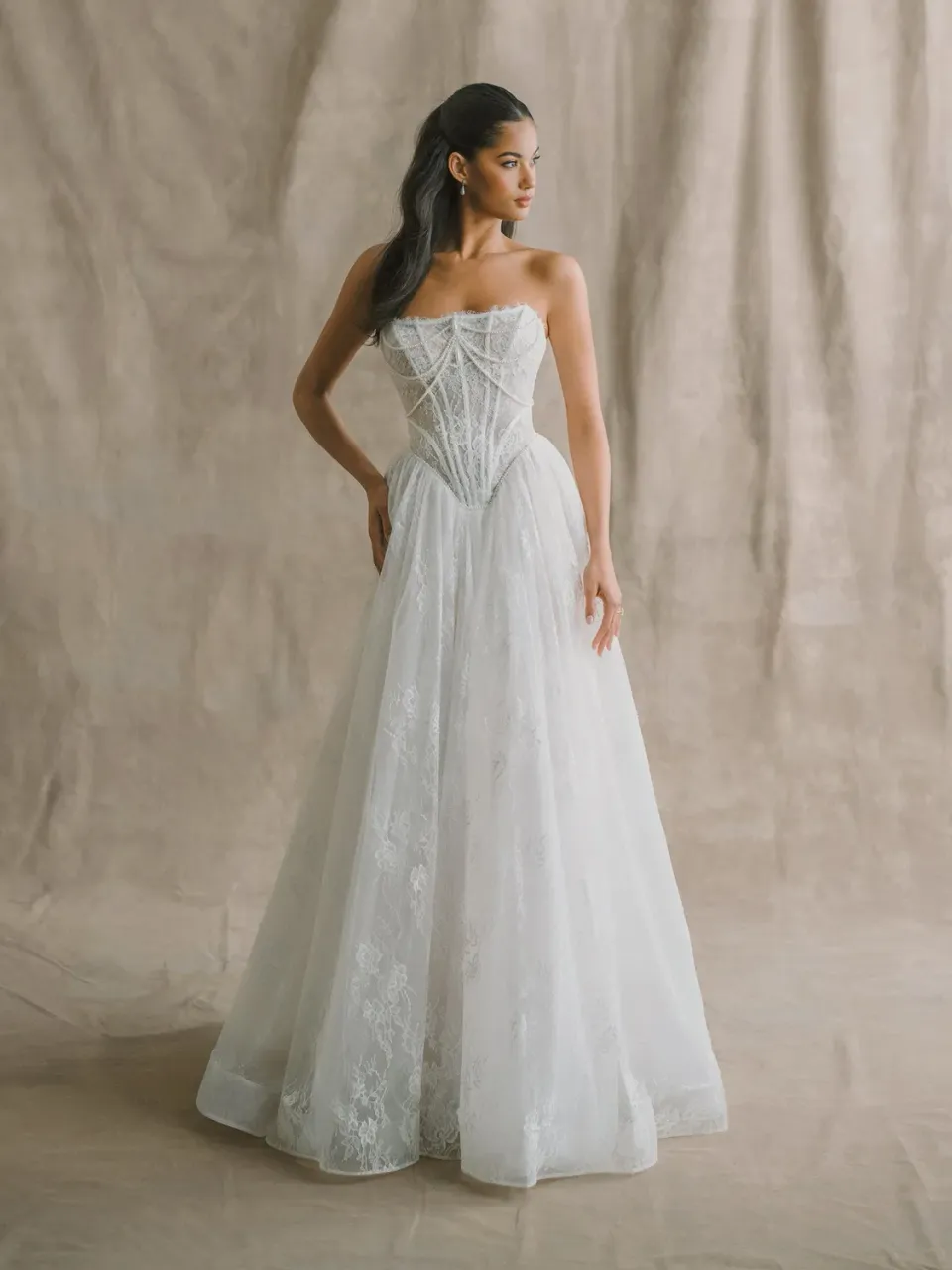 Allure Bridal Abella E615NC Camellia brudekjole Ivory/Nude blonde