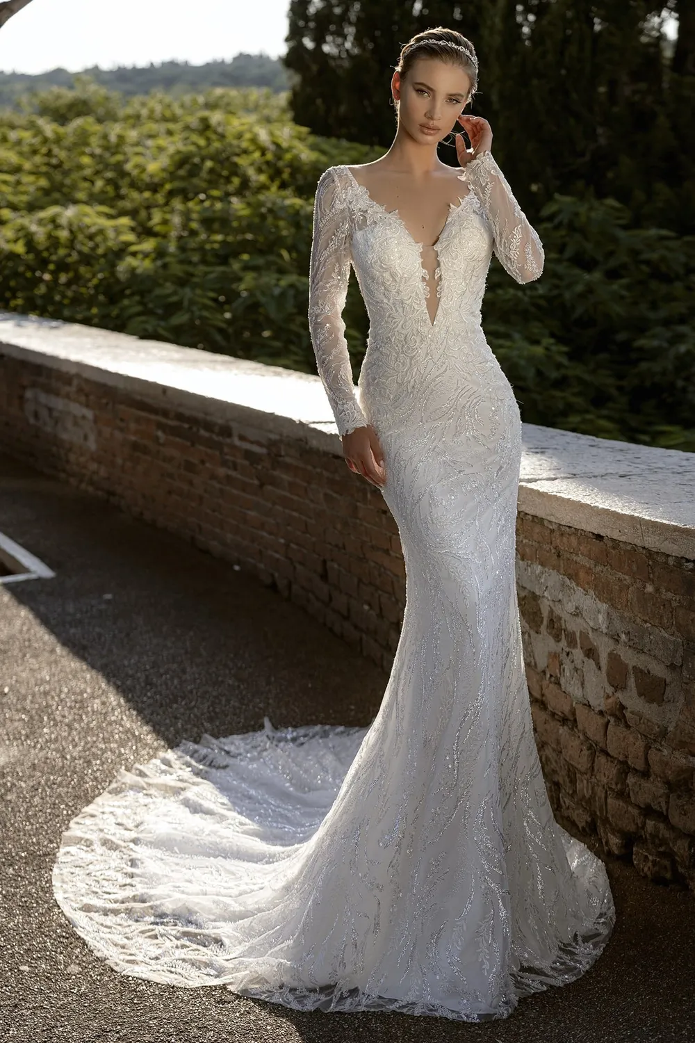 Bella by Eglantine BEL22405 brudekjole
