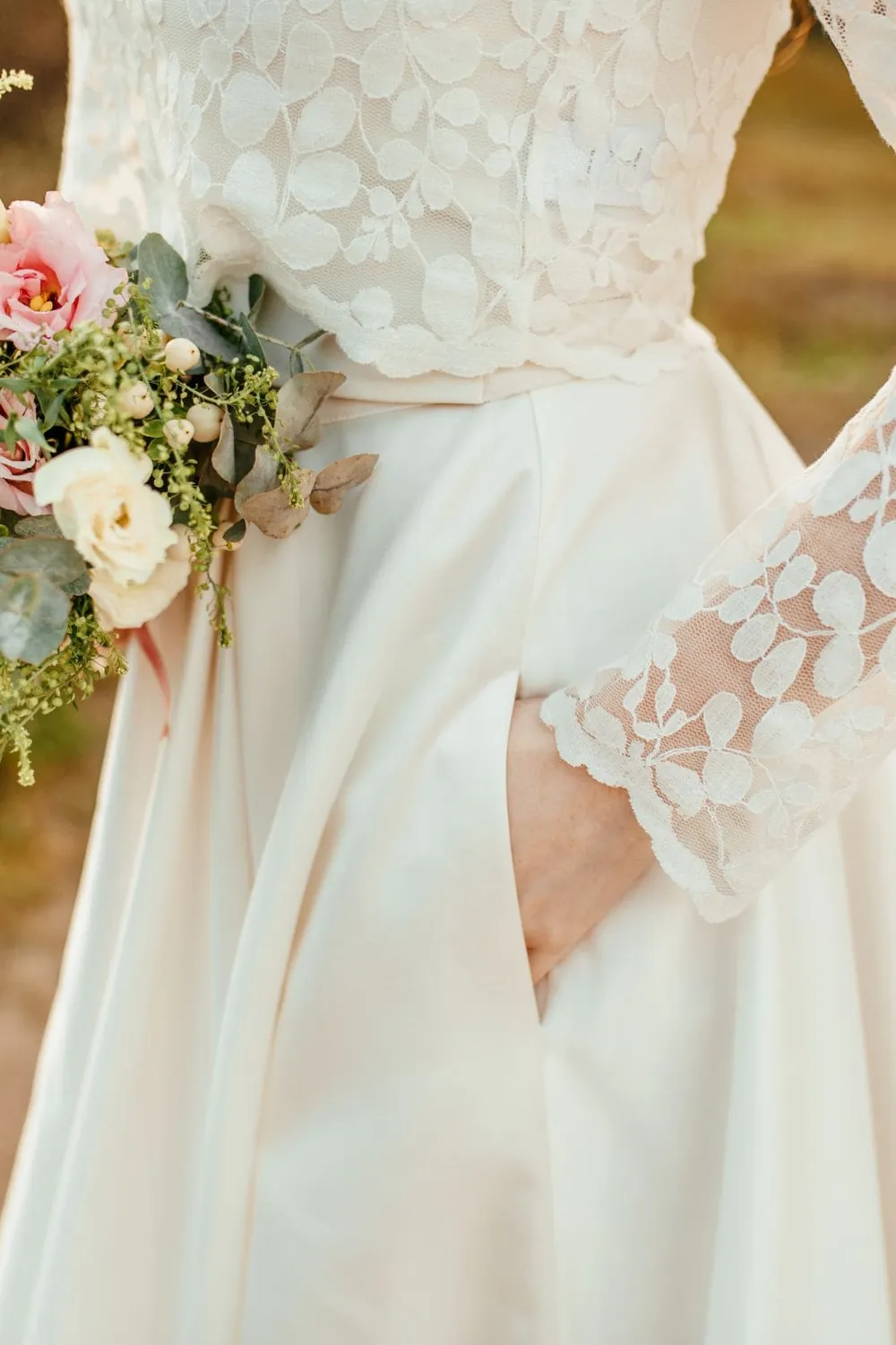 Sanna Lindström Sköldpadda lang ivory satin nederdel str. 32–54