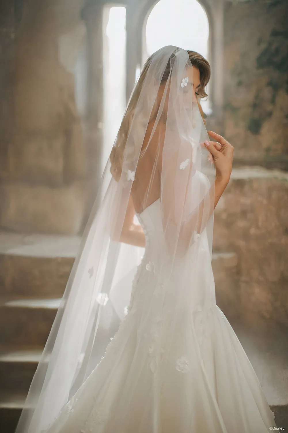 Allure Bridal DV51 Aurora brudeslør ivory med 3D blomster