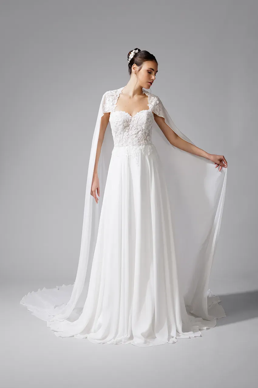 Bella by Eglantine BEL22725 brudekjole med aftagelig cape