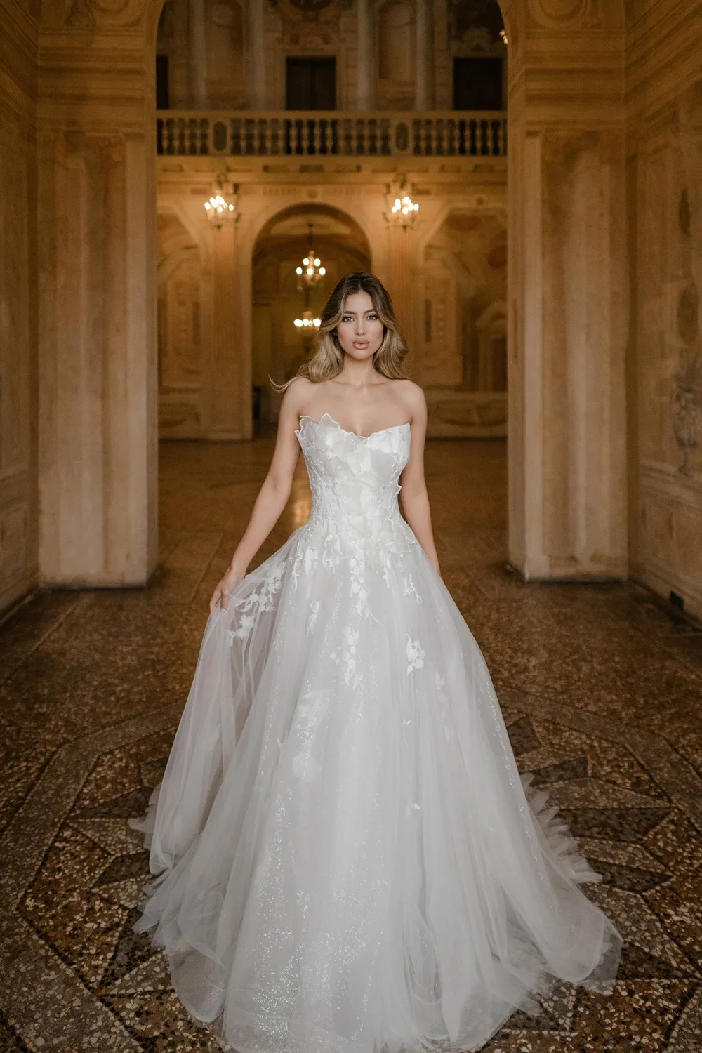 Allure Abella E600 Rosalie brudekjole Ivory tyl A-line
