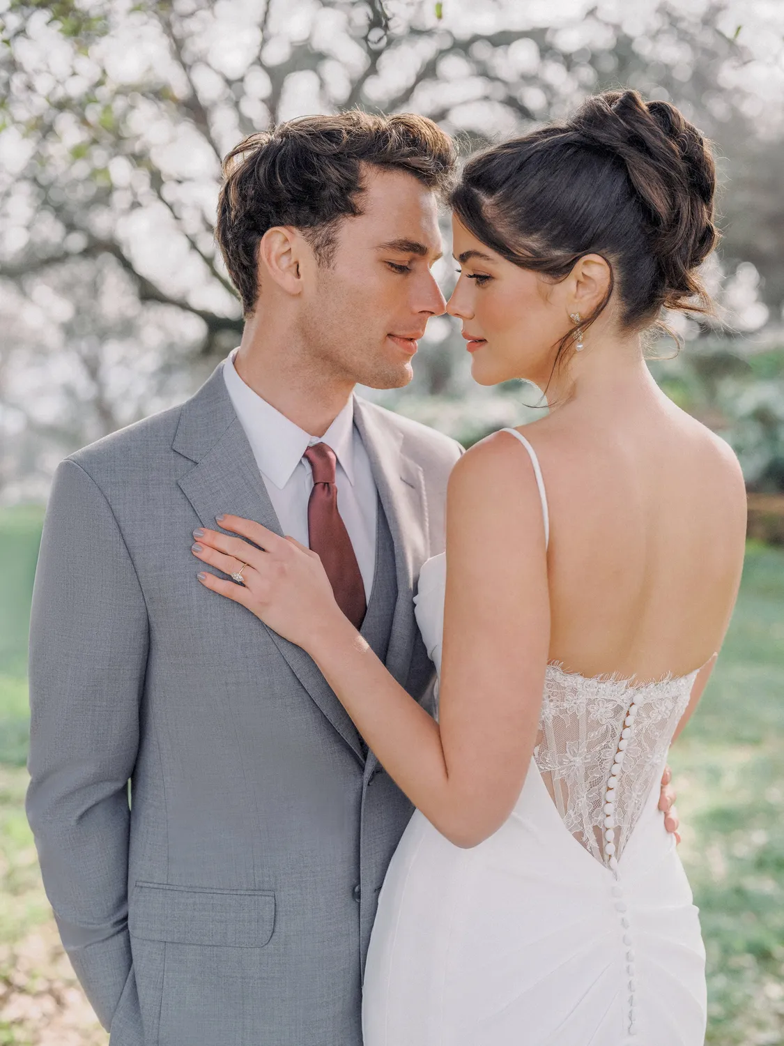 Allure Bridal Romance R3973 brudekjole Ivory slids