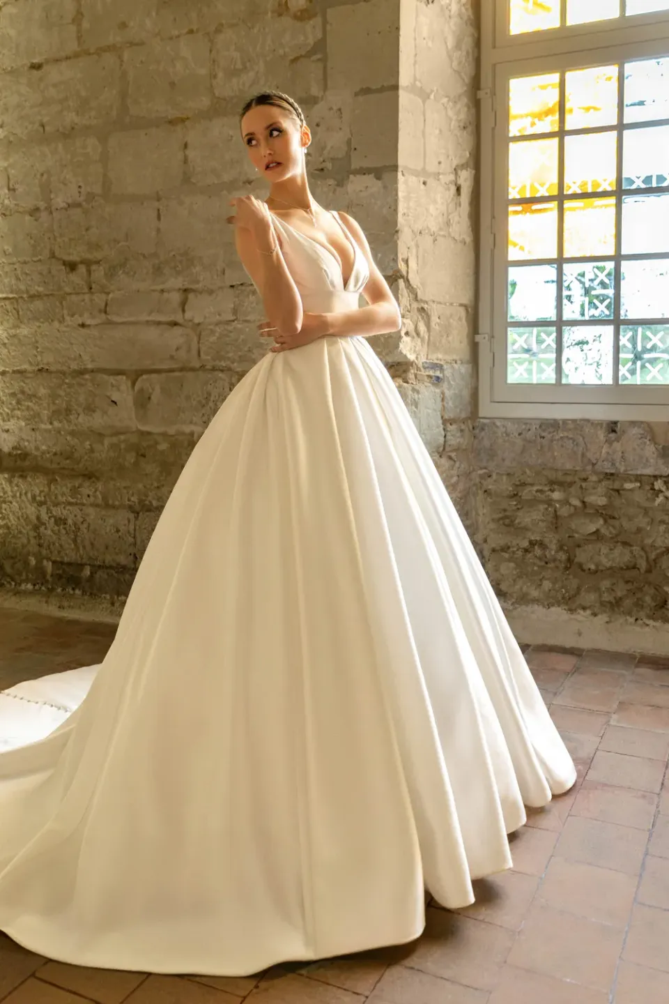 Bella by Eglantine BEL22626 brudekjole