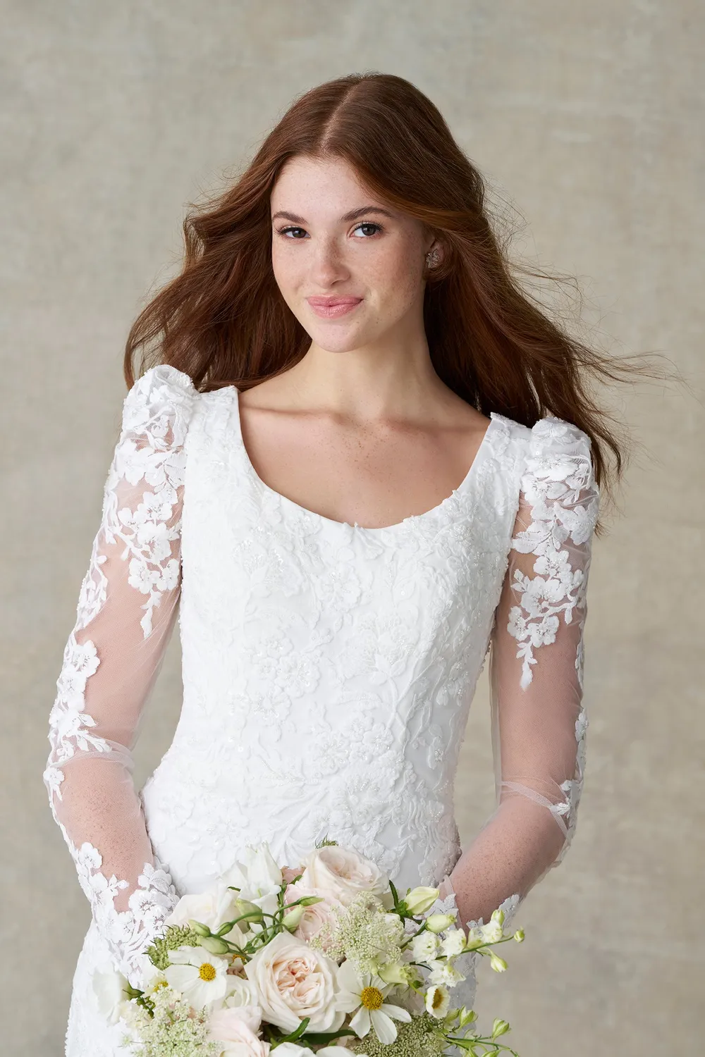 Allure Bridal Modest M805NC brudekjole ivory blonde