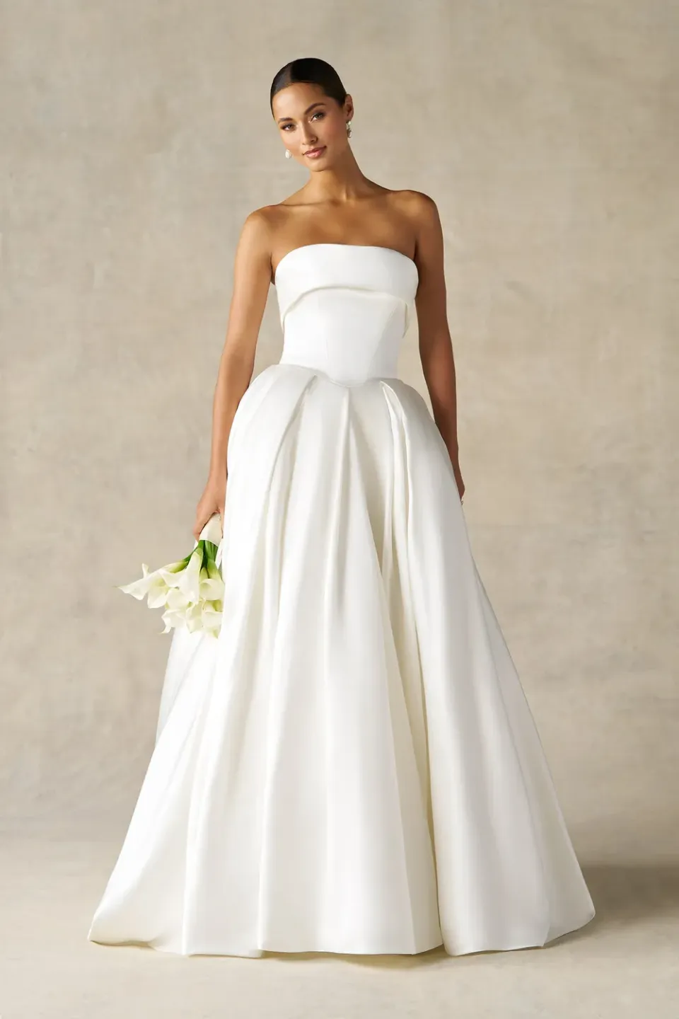 Allure Bridal A1476P brudekjole Ivory satin basque waist