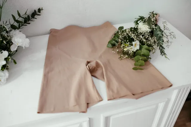 Sanna Lindström Shape-Hose shapewear sort