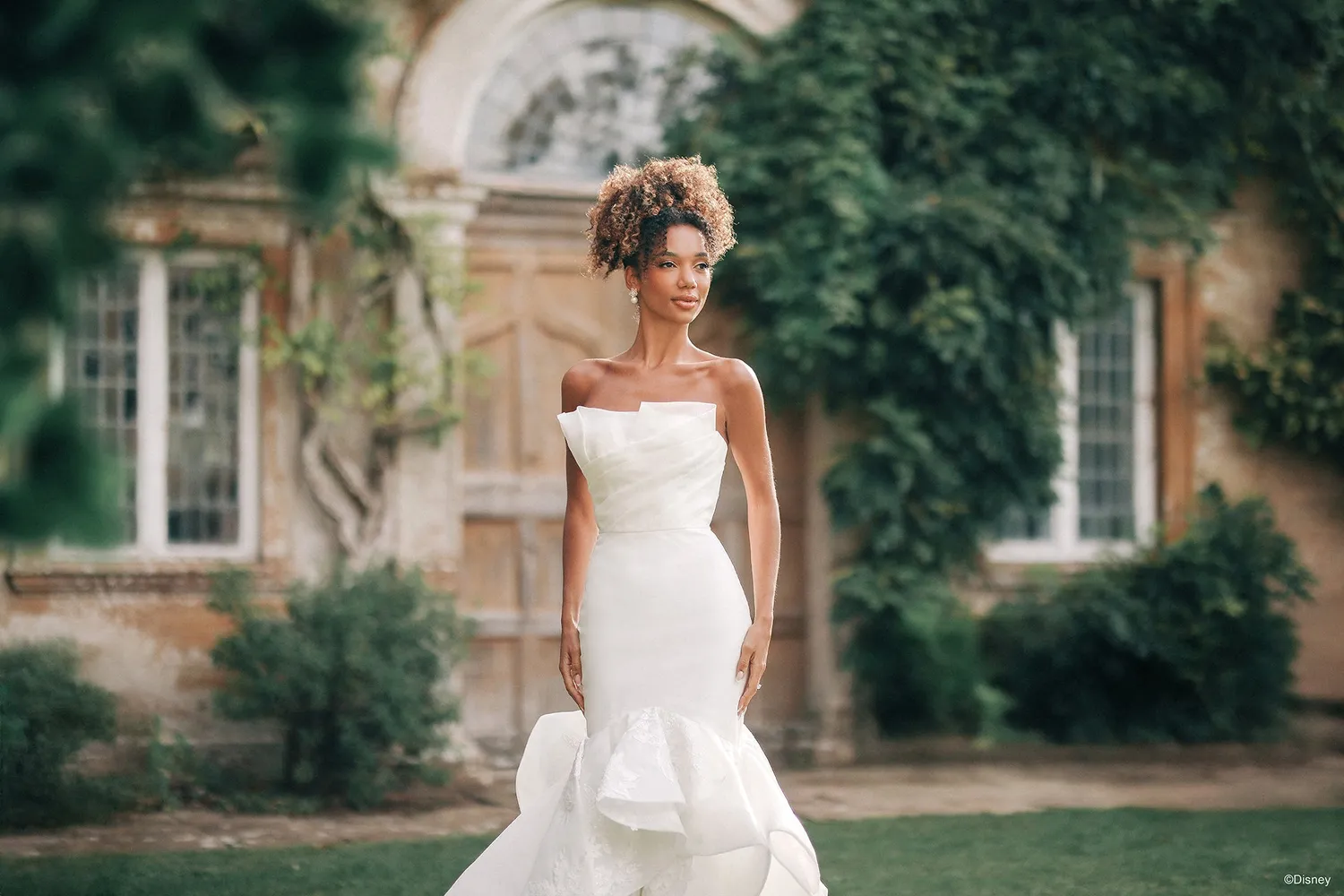 Allure Bridal Disney D468 Tiana brudekjole ivory