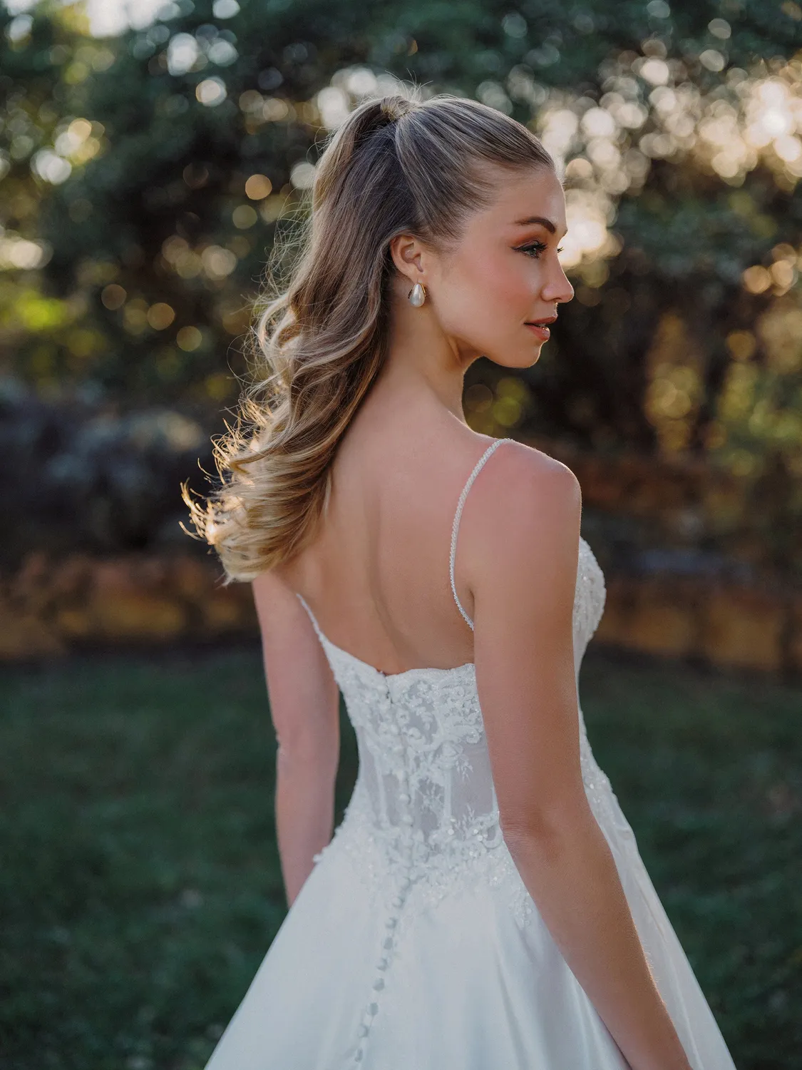 Allure A1494 brudekjole ivory satin A-facon