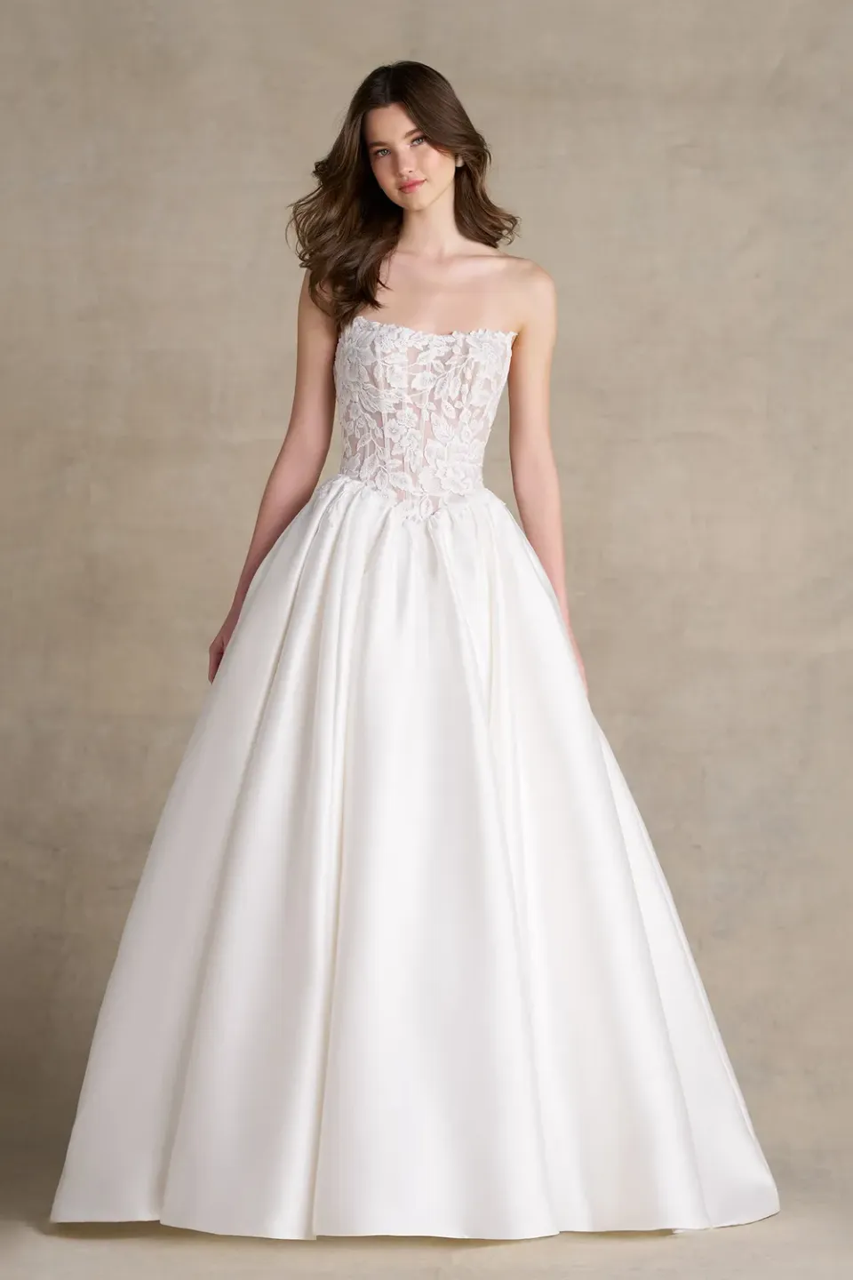 Allure Romance R3970 brudekjole ivory/champagne