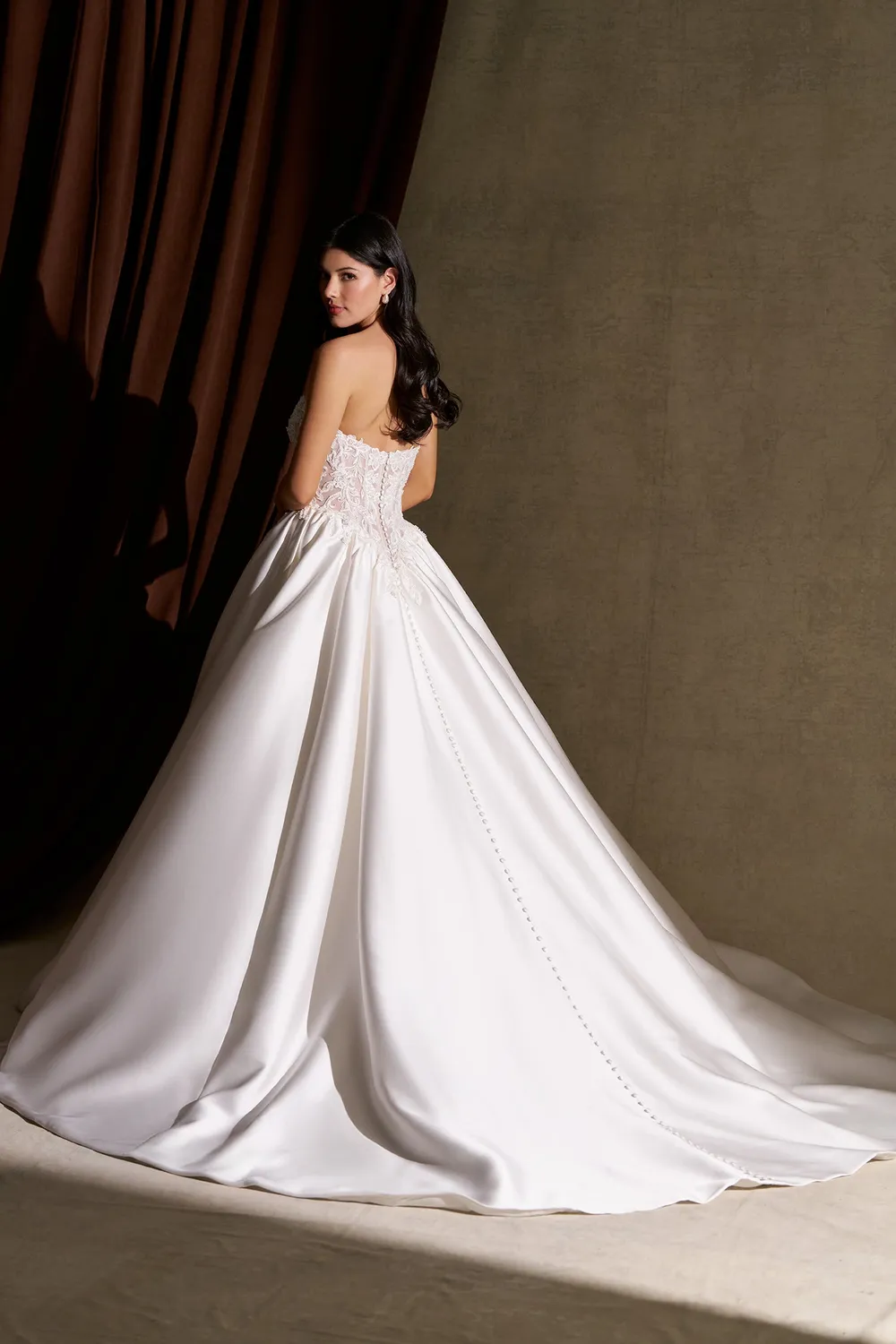 Allure Couture C851 brudekjole ivory/champagne mikado