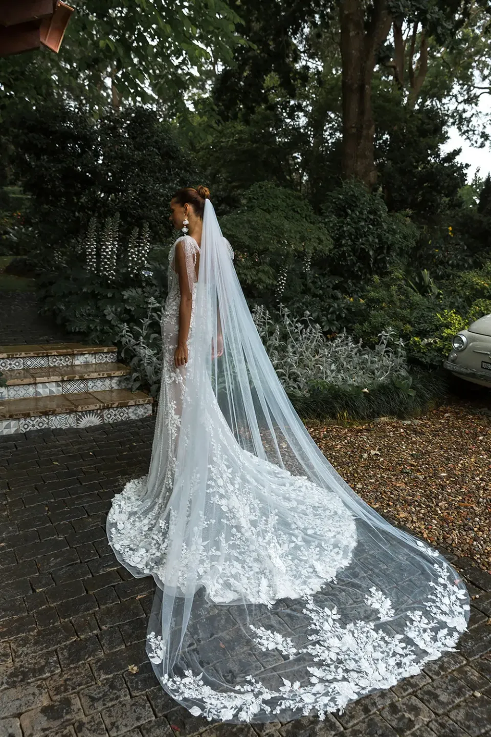 Princesa La Princessa Penni Veil575 brudeslør med blomsterblonde