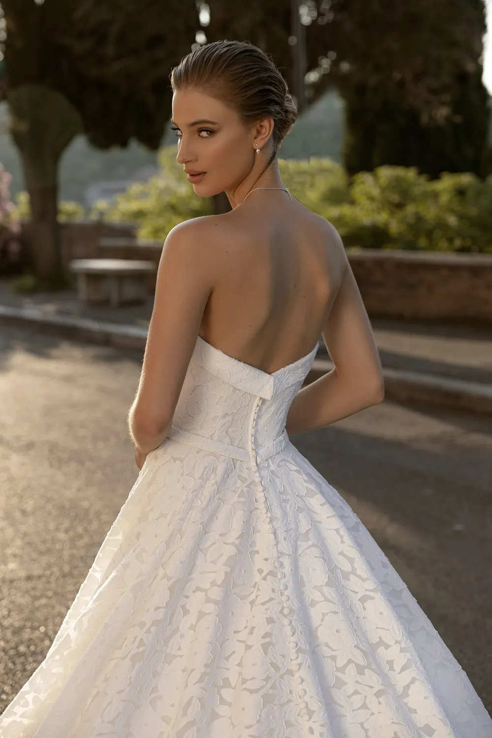 Bella by Eglantine BEL22433 brudekjole