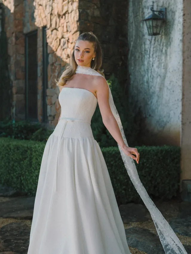 Allure CP80 halstørklæde ivory blonde til brud