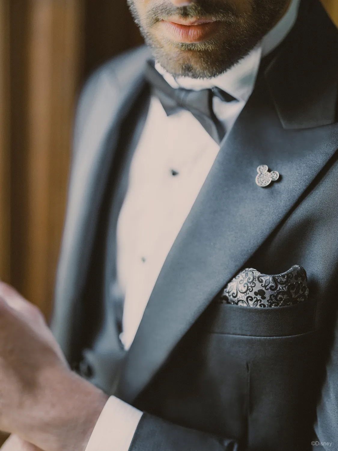 Allure Disney Tuxedo smoking ultra black satinrevers