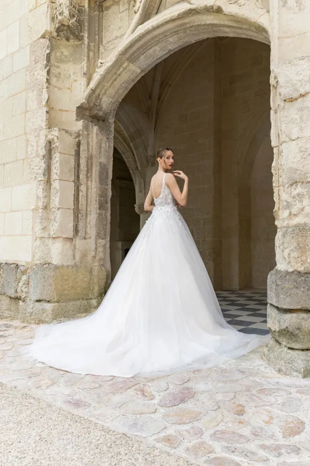 Bella by Eglantine BEL22602 brudekjole – bryllup