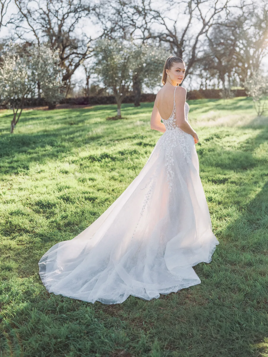 Allure Bridal Allure Romance R3974NC brudekjole Nude/Ivory blonde A-form