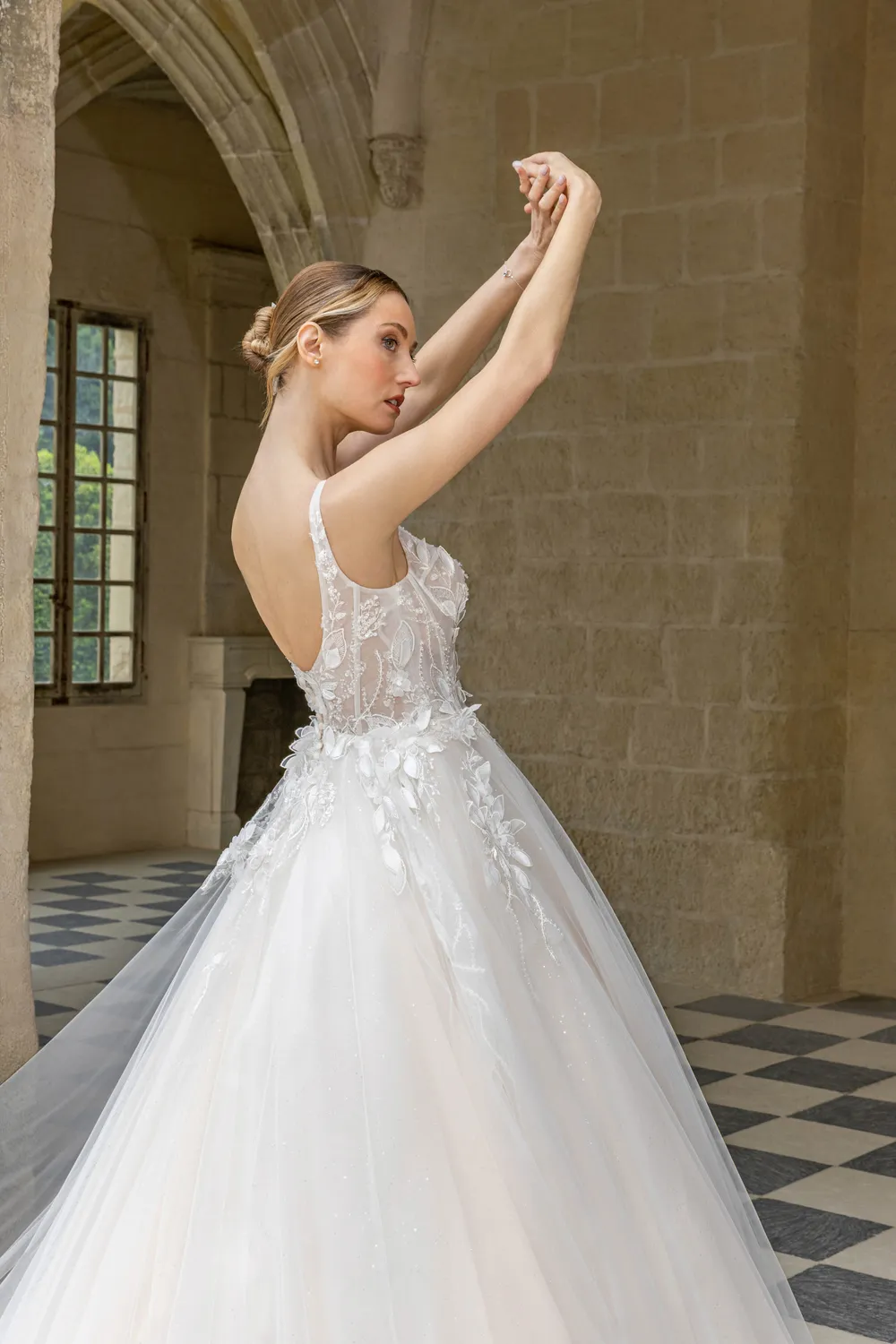 Bella by Eglantine BEL22602 brudekjole – bryllup