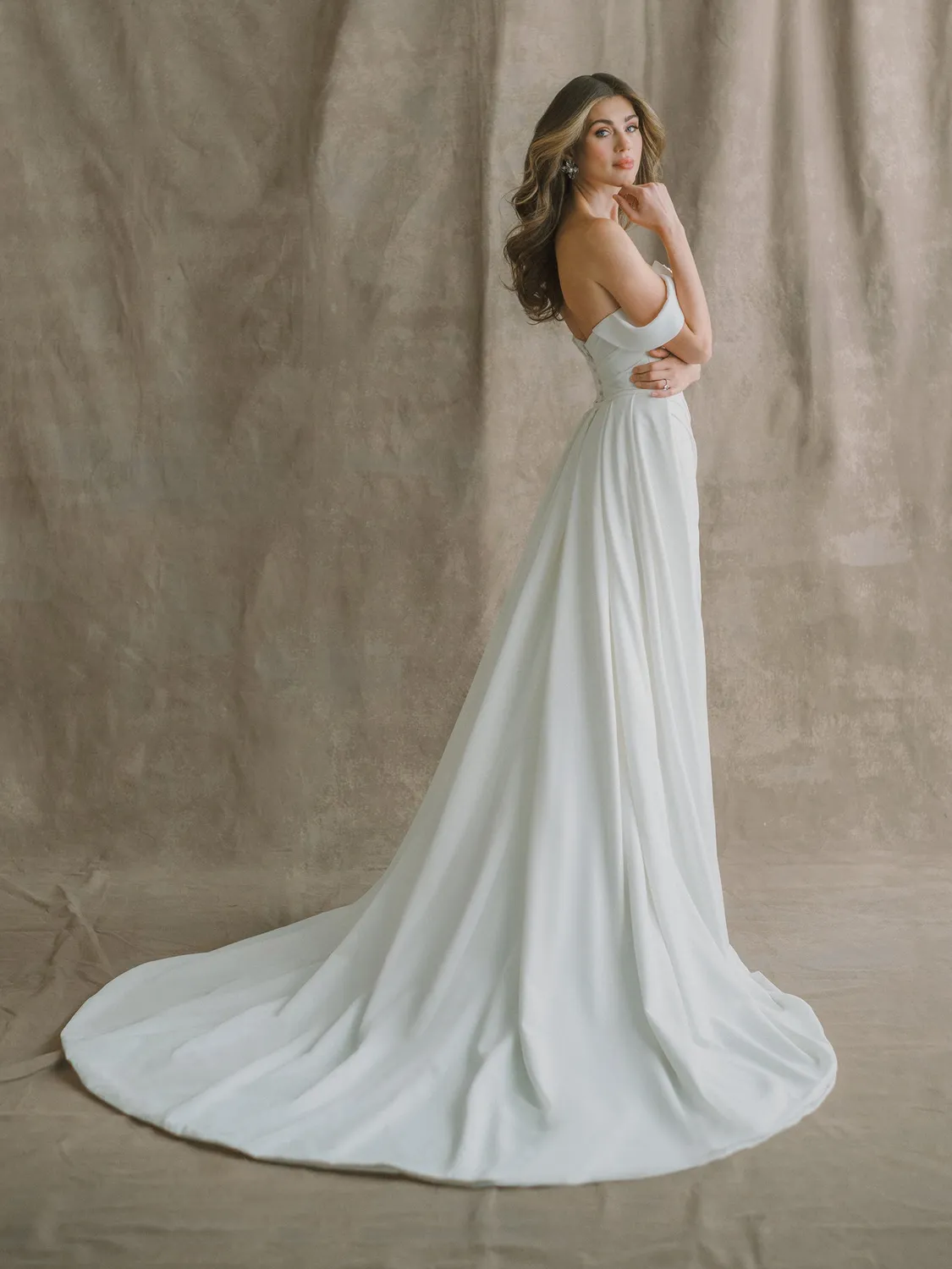 Allure Abella E614T Keira slæb ivory aftageligt crepe