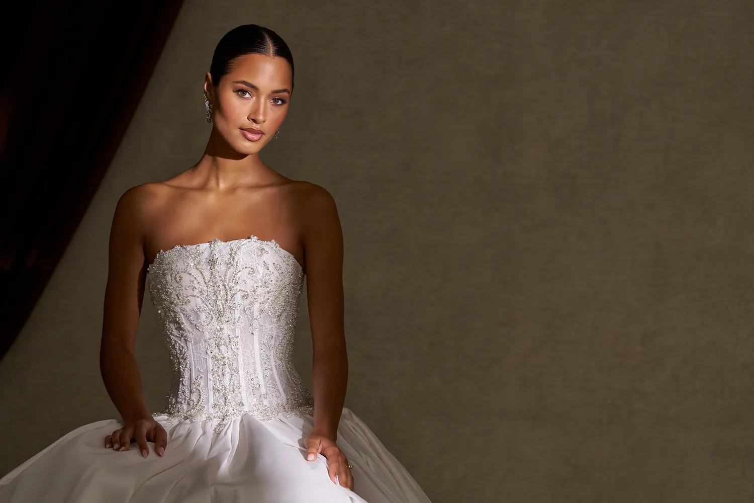 Allure Bridal C840 brudekjole ivory/nude/sølv blonde ballkjole