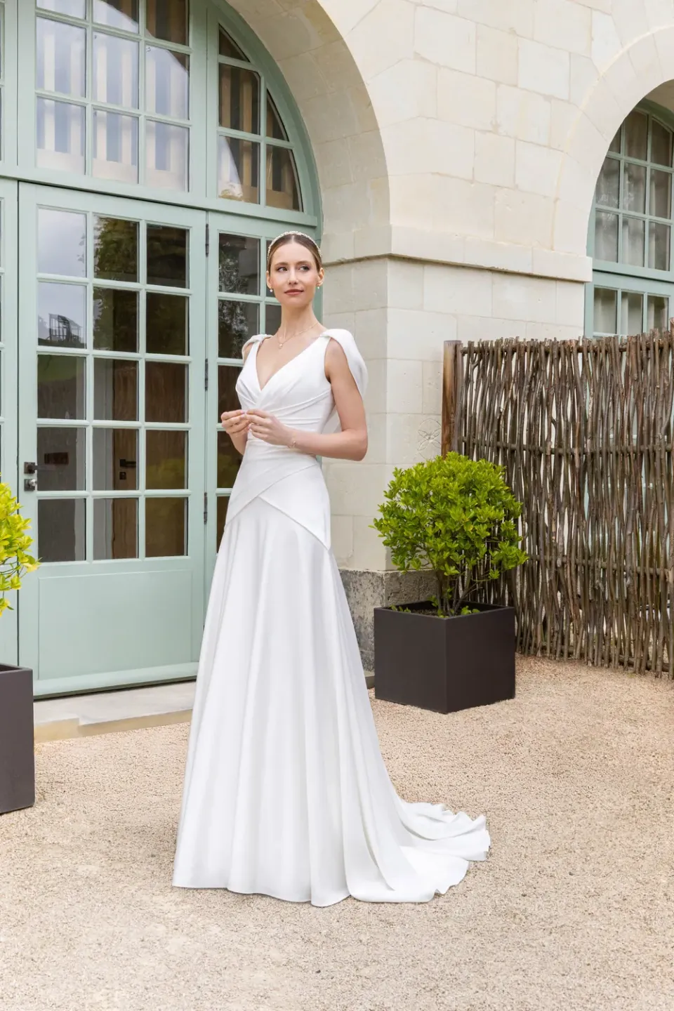 Bella by Eglantine BEL22604 brudekjole
