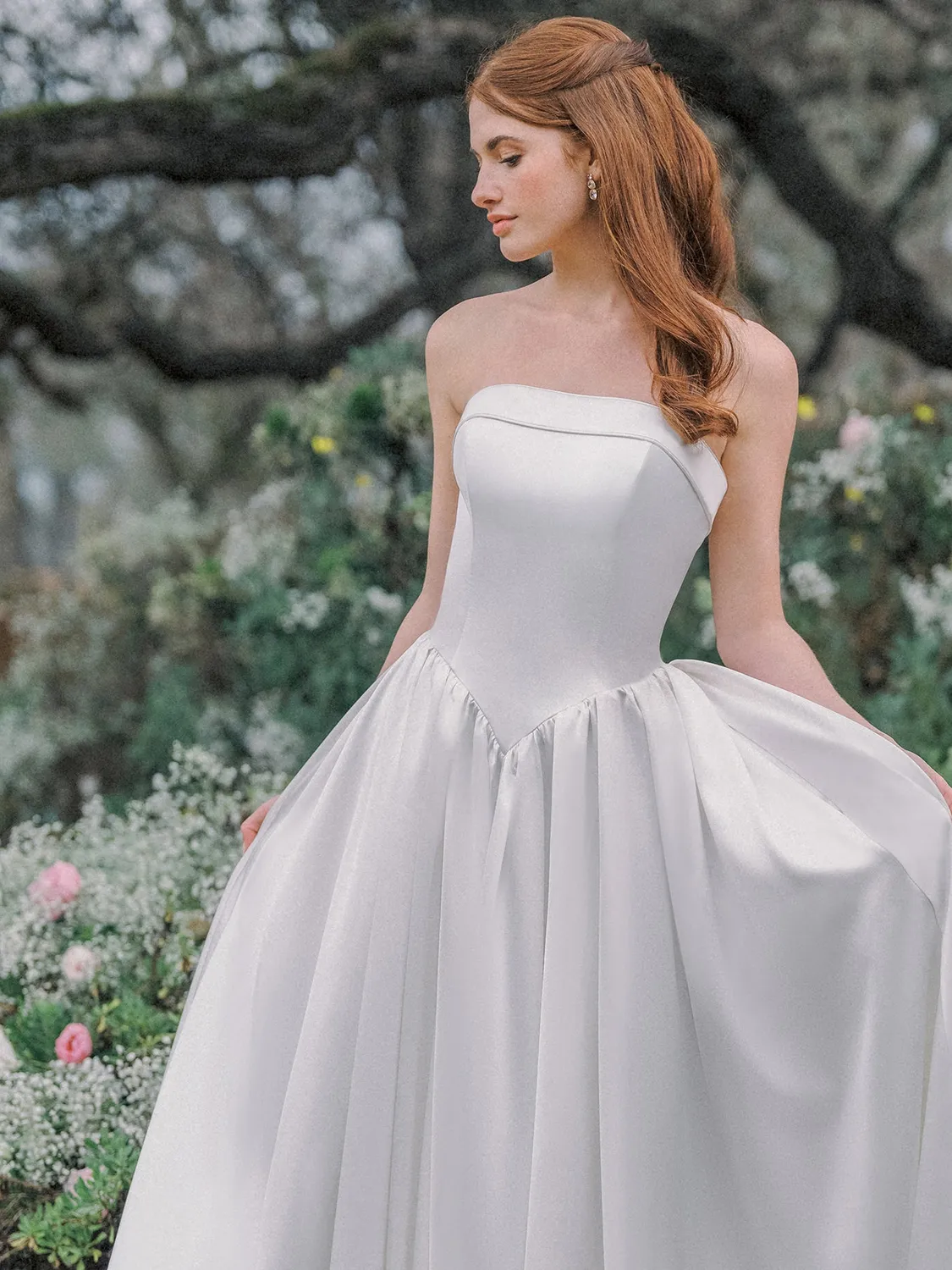 Allure Romance R3988 brudekjole ivory satin A-facon