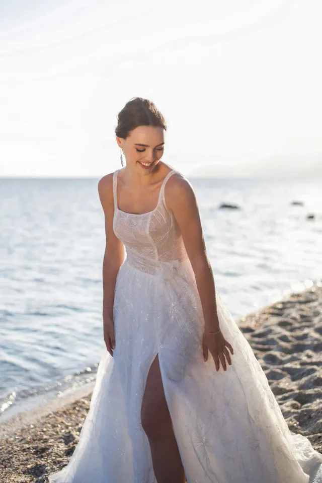 Bella by Eglantine BEL22536 brudekjole