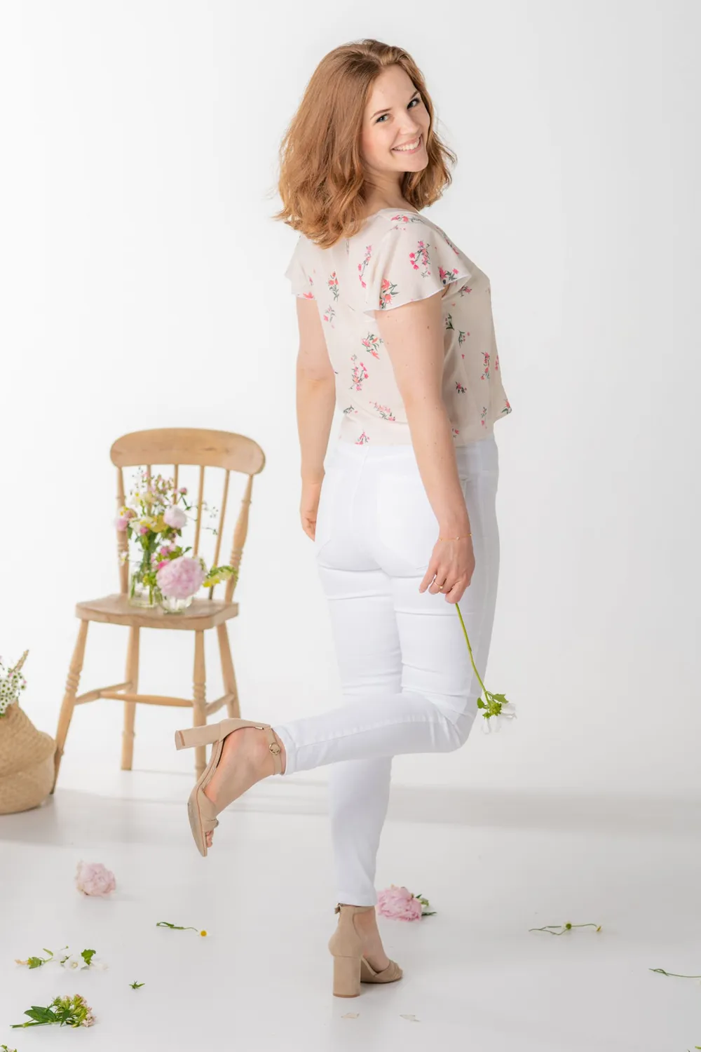 Sanna Lindström Midsommar Lund T-shirt liljekonval